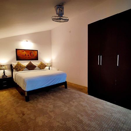 Wtf My House Hotell Baga Eksteriør bilde