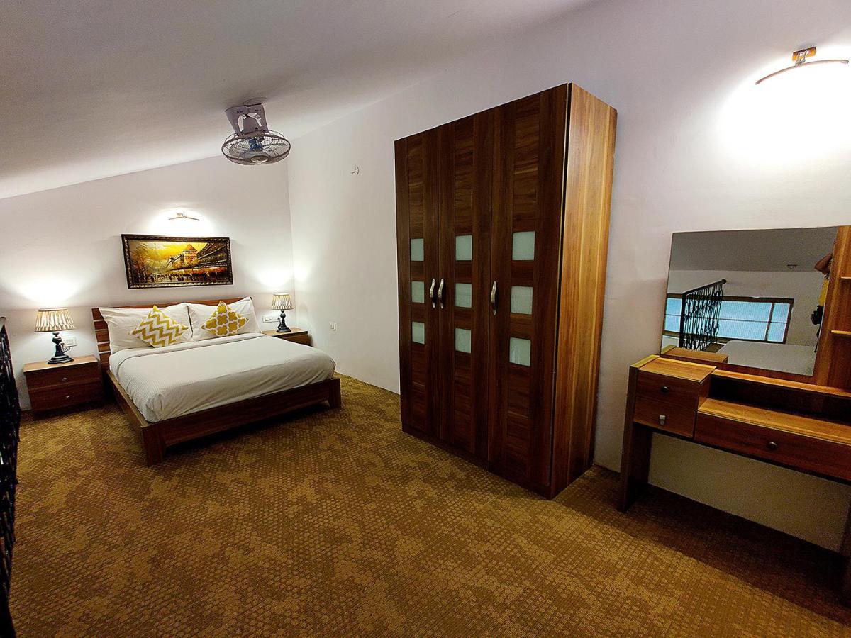 Wtf My House Hotell Baga Eksteriør bilde