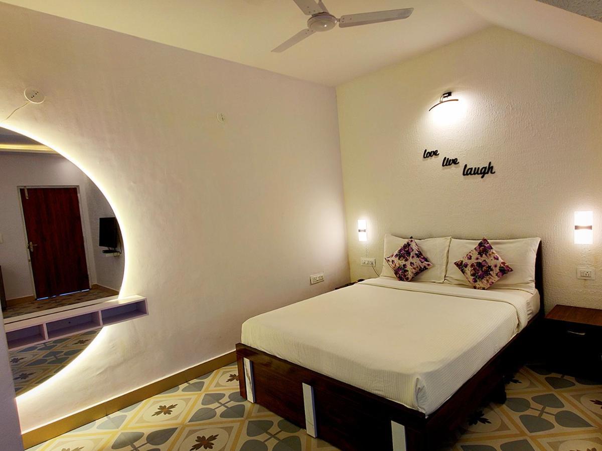 Wtf My House Hotell Baga Eksteriør bilde