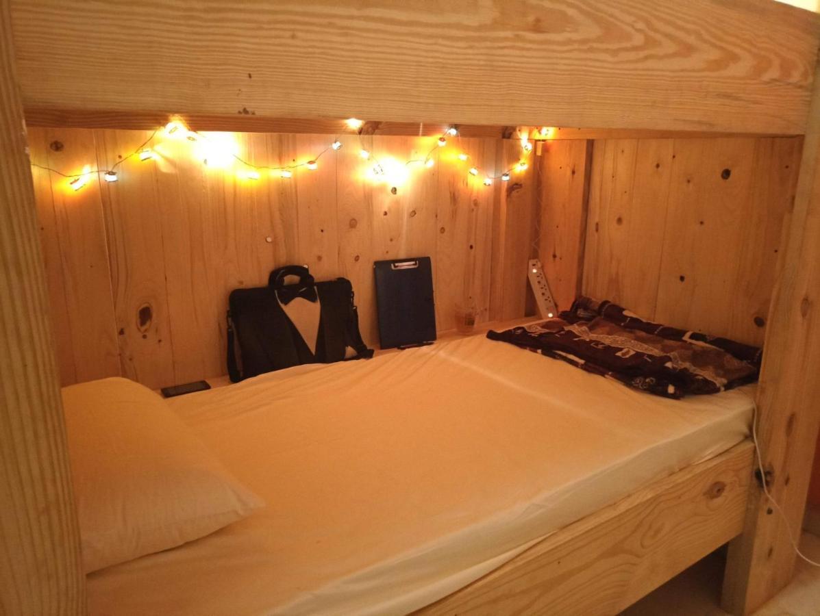 Wtf My House Hotell Baga Eksteriør bilde