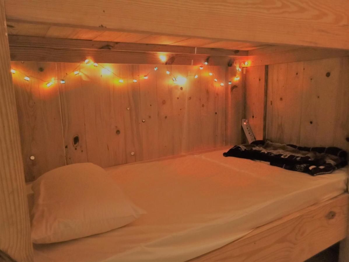 Wtf My House Hotell Baga Eksteriør bilde